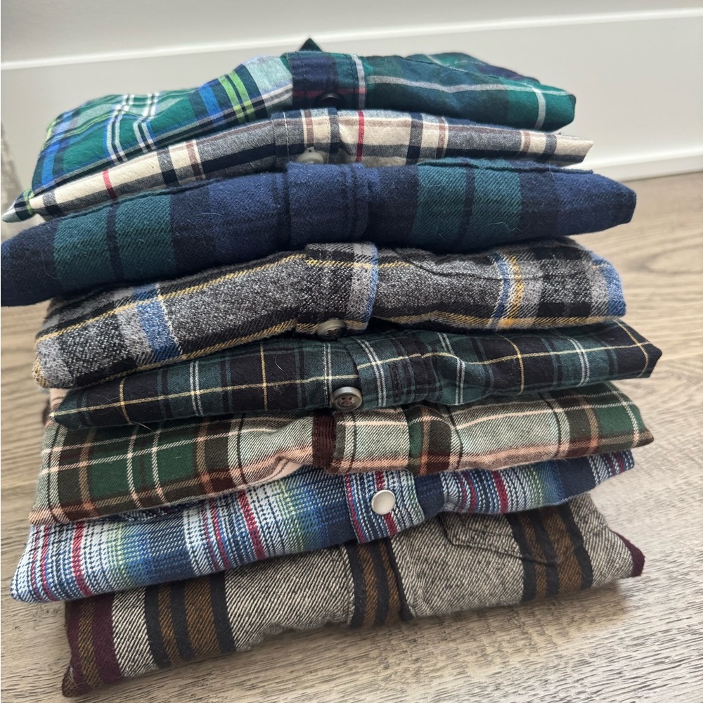 Lot of 8 boys 4T button downs